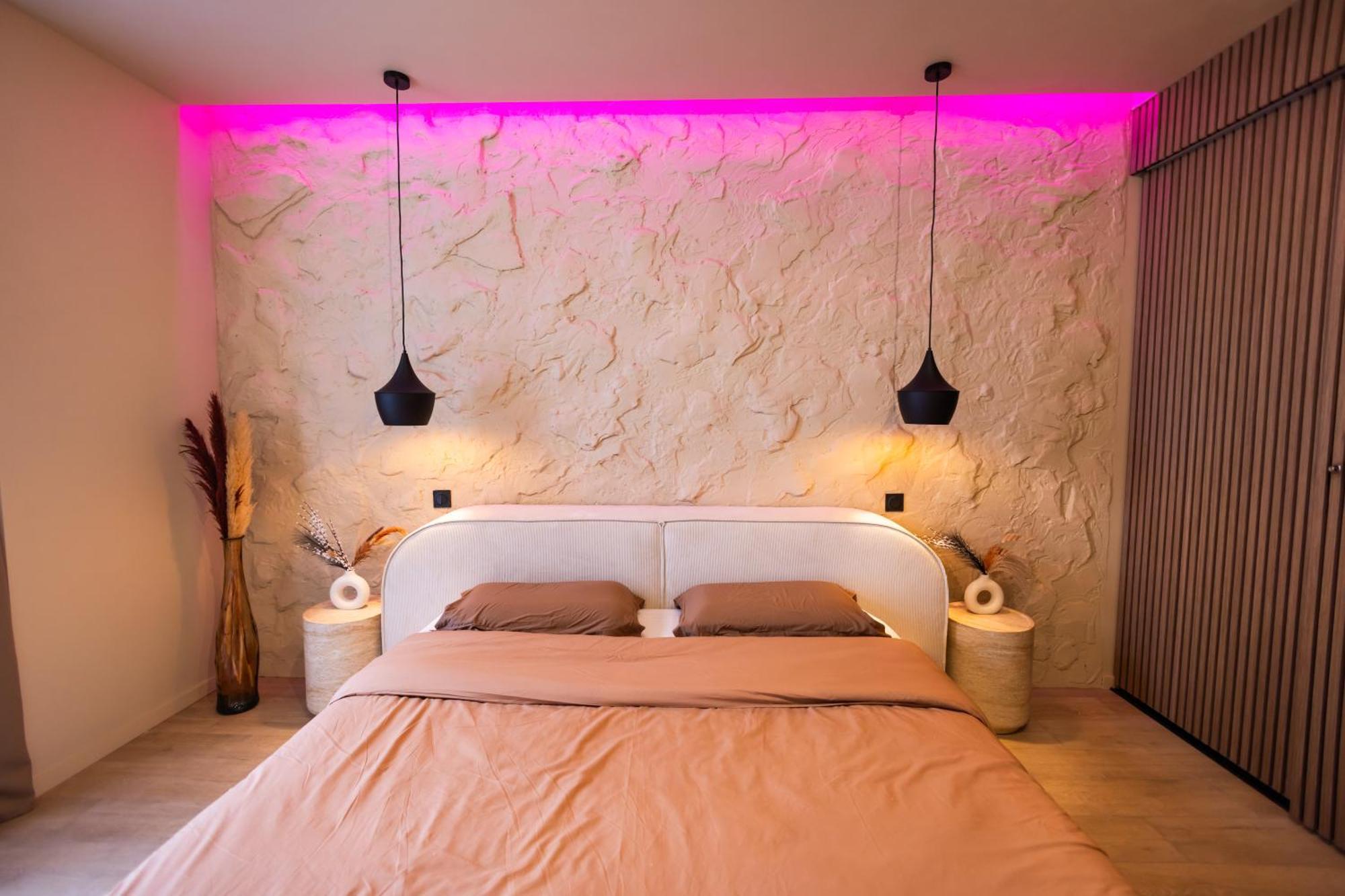 Harmony Room Suite Avec Balneo Angers Dış mekan fotoğraf